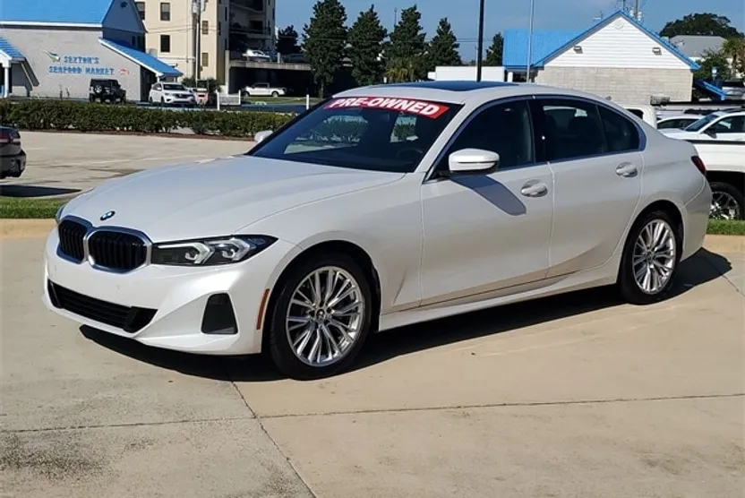 2024 Bmw 330i photo 1