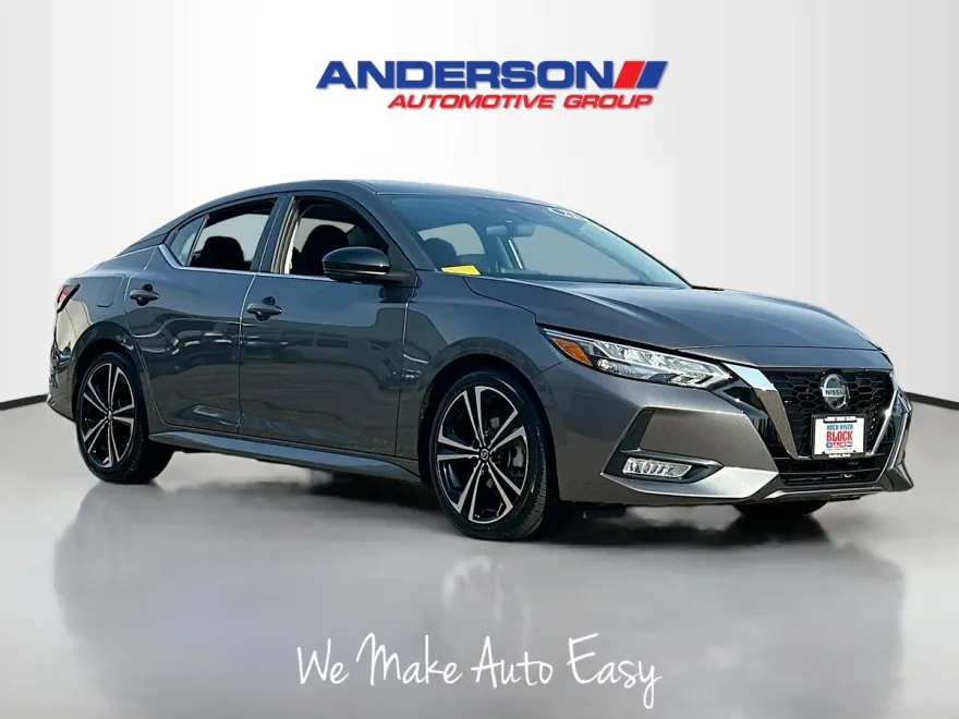 2021 Nissan Sentra SR photo 1