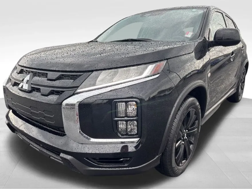 2025 Mitsubishi Outlander Sport ES photo 1