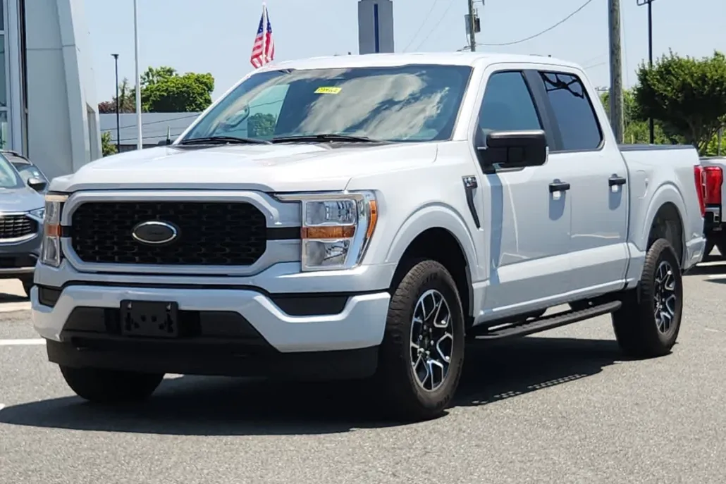 2022 Ford F-150 XL photo 1