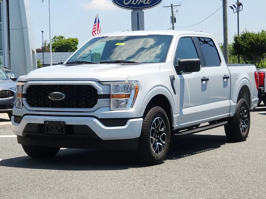 2022 Ford F-150 XL photo 1