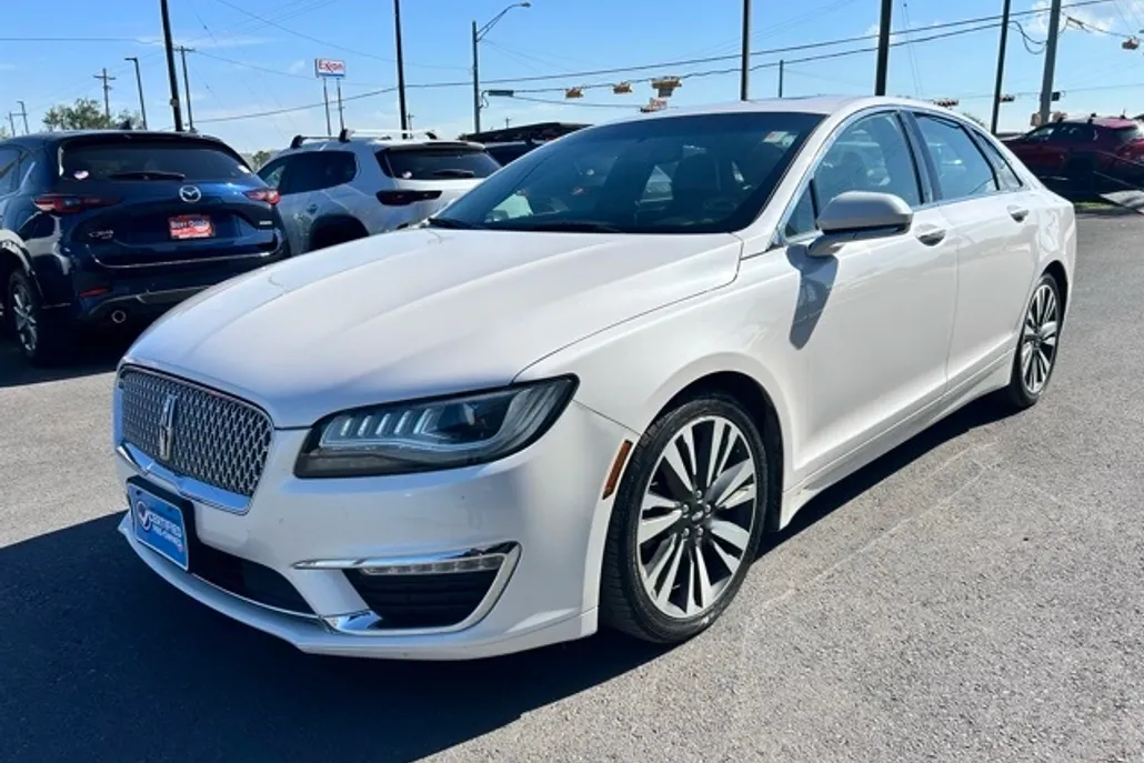 2017 Lincoln MKZ Reserve photo 1