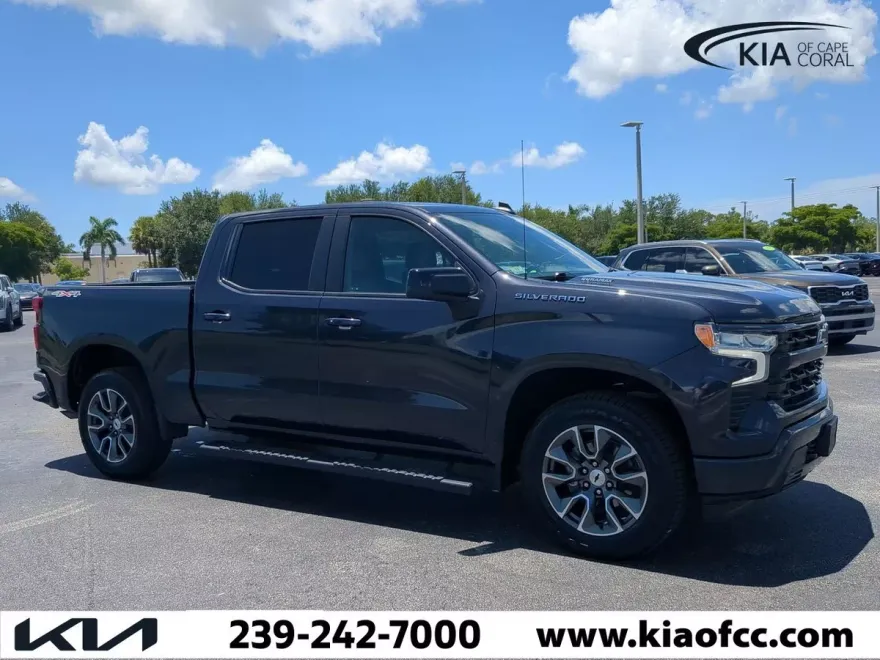 2023 Chevrolet Silverado 1500 RST photo 1