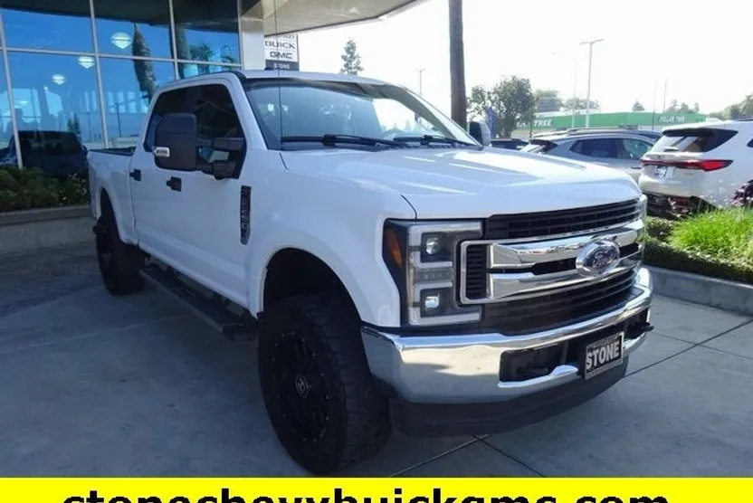 2018 Ford F-250 XL photo 1