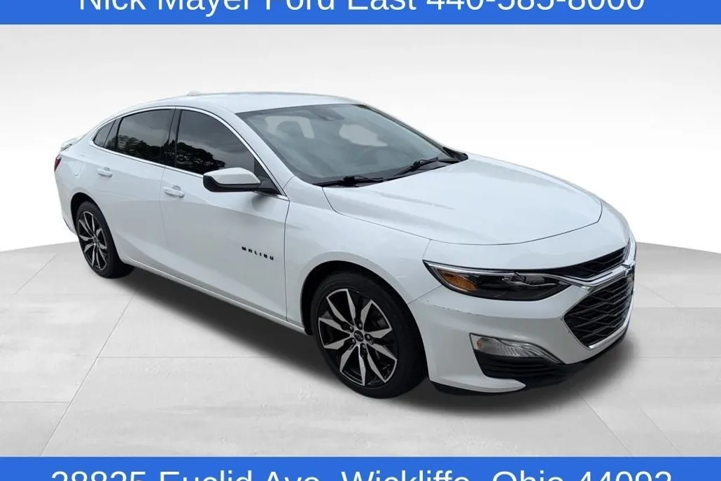2023 Chevrolet Malibu RS photo 1
