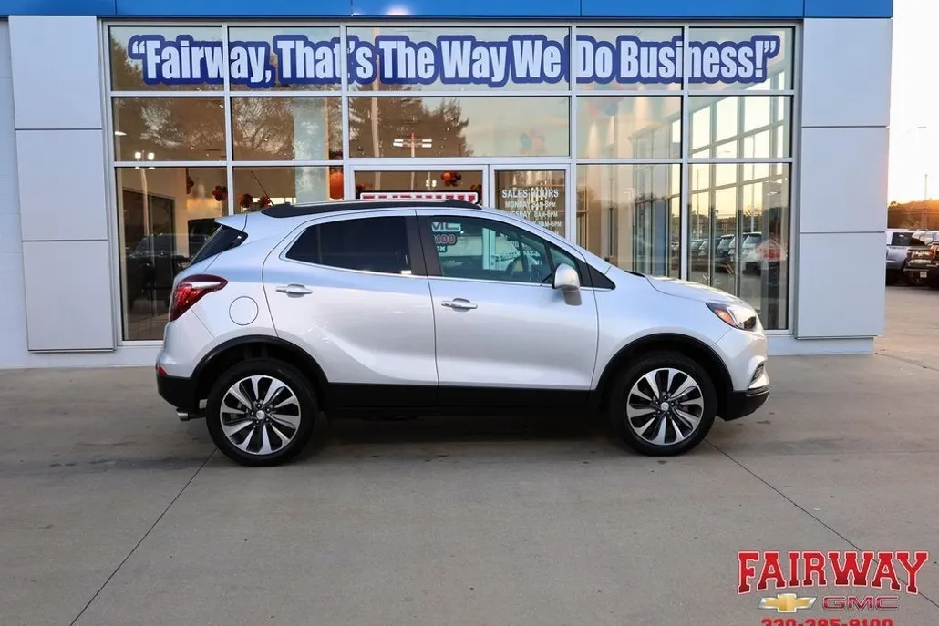 2022 Buick Encore Preferred photo 1