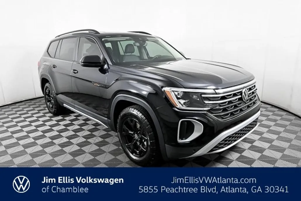 2025 Volkswagen Atlas SE Technology Peak Edition photo 1