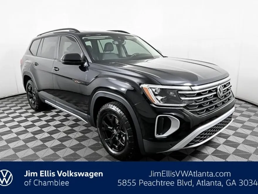 2025 Volkswagen Atlas SE Technology Peak Edition photo 1
