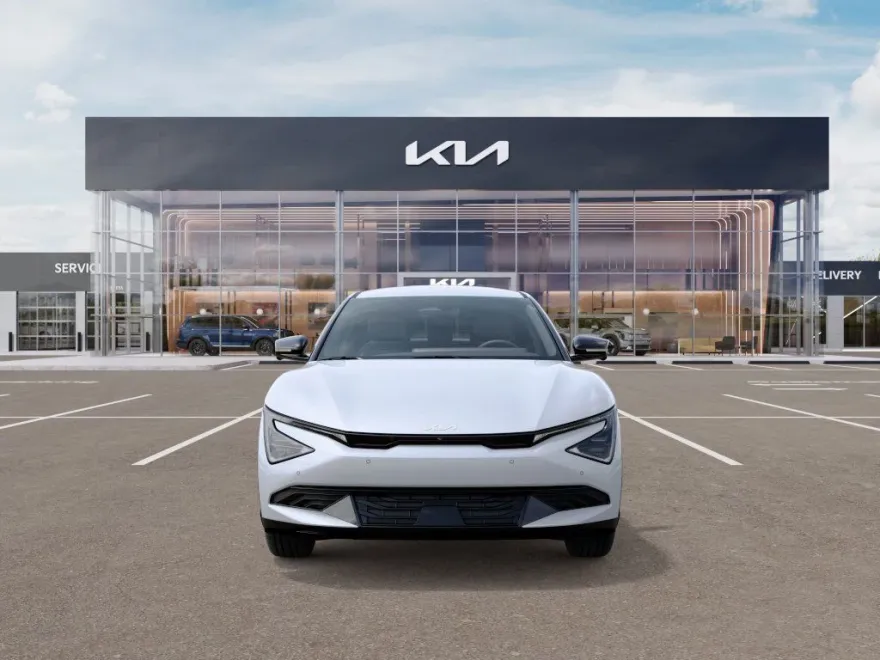 2025 Kia EV6 Wind photo 1