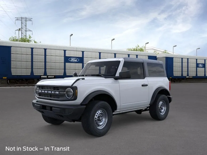 2025 Ford Bronco Base photo 1