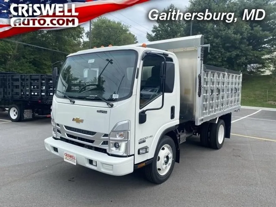 2024 Chevrolet Silverado 4500HD Base photo 1