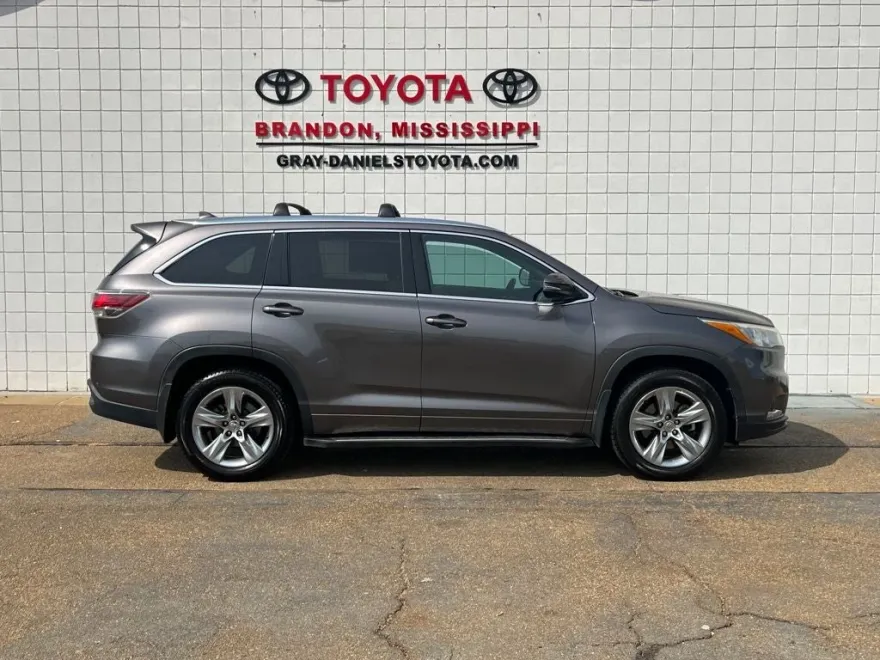 2015 Toyota Highlander Limited photo 1