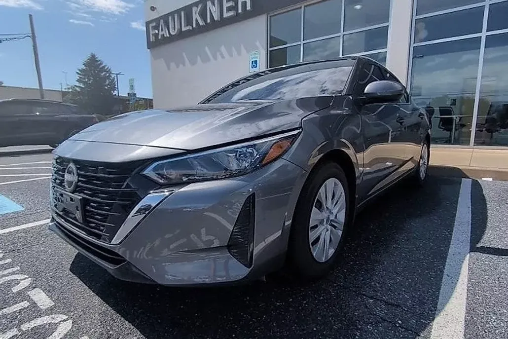 2024 Nissan Sentra S photo 1