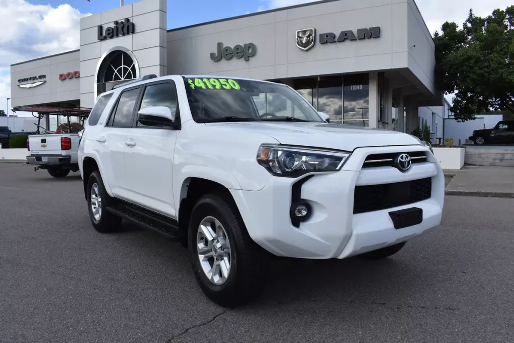 2024 Toyota 4Runner SR5 photo 1