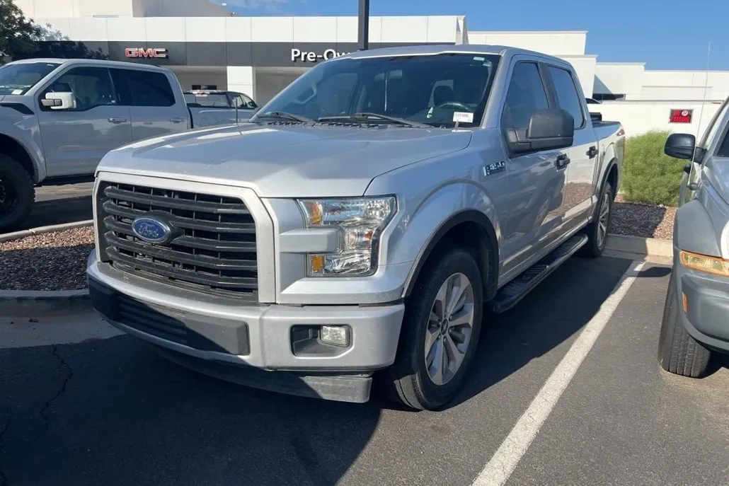 2017 Ford F-150 photo 1
