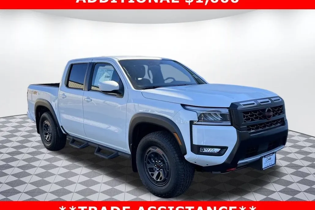 2025 Nissan Frontier PRO-4X photo 1
