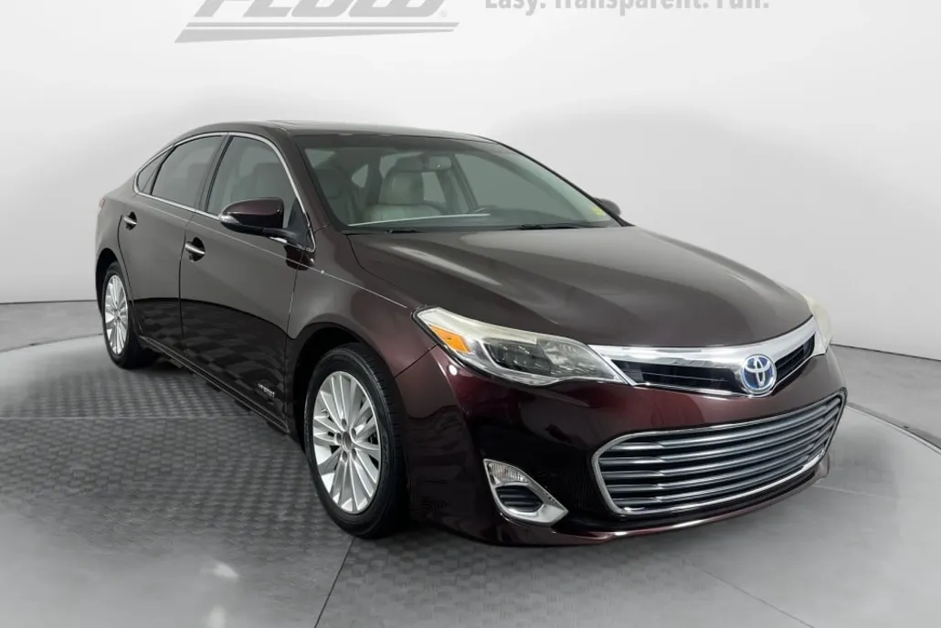 2014 Toyota Avalon Hybrid XLE Premium photo 1
