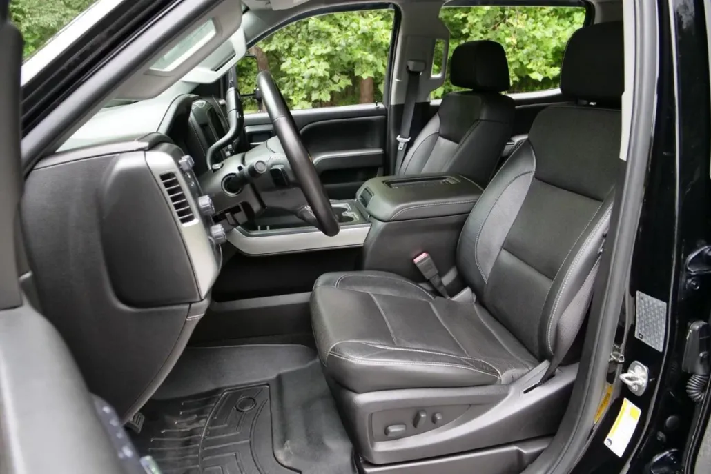 2018 Chevrolet Silverado 3500HD LTZ photo 1