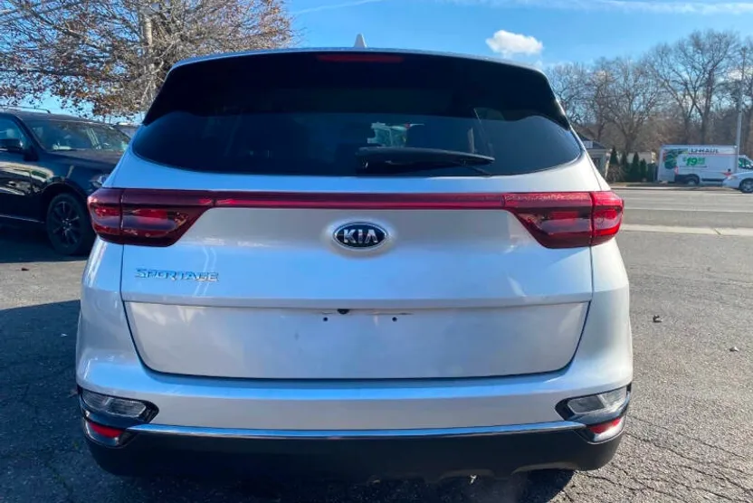 2020 Kia Sportage LX photo 1