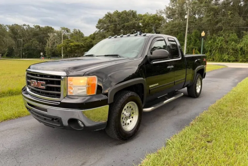 2011 Gmc Sierra 1500 SLE photo 1