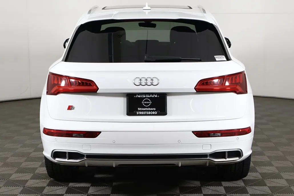 2018 Audi SQ5 Prestige photo 1