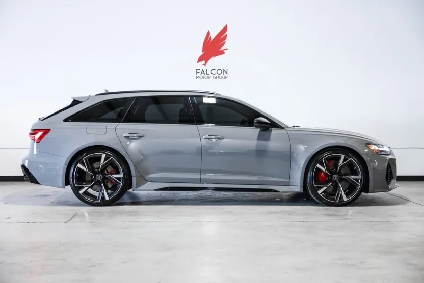 2023 Audi RS 6 photo 1