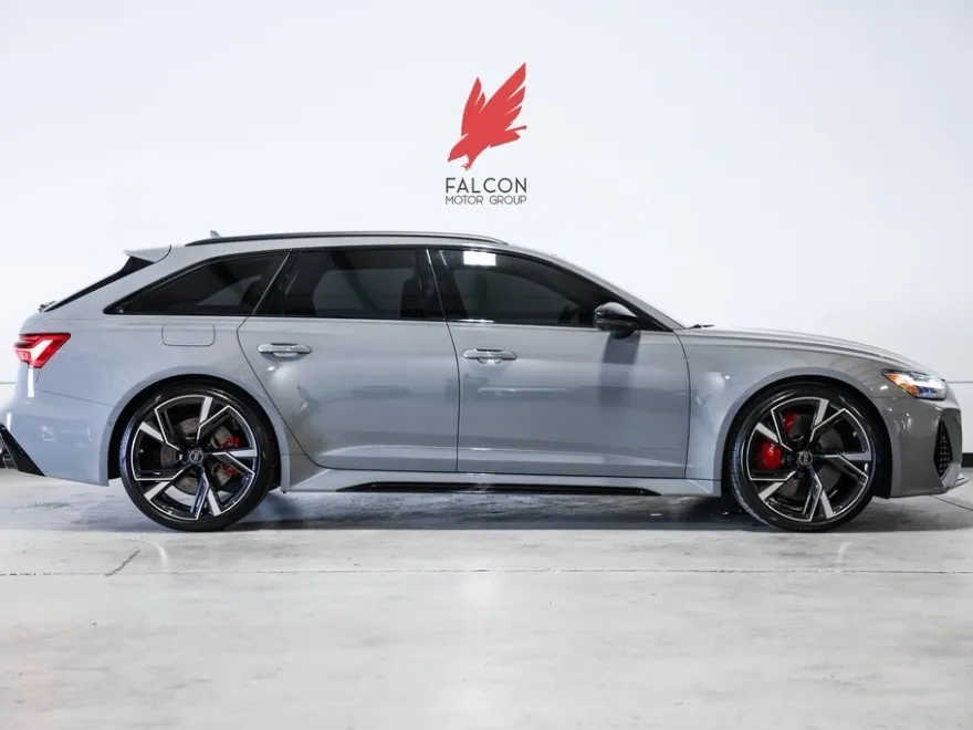 2023 Audi RS 6 photo 1