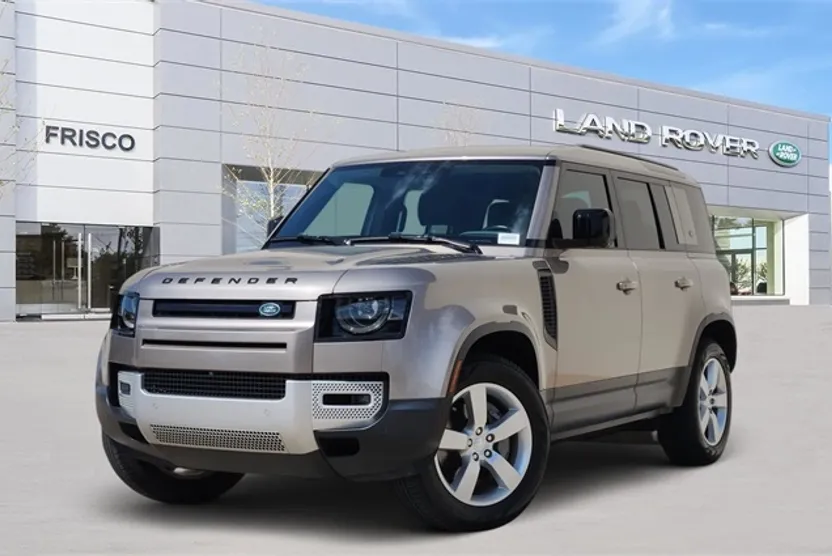 2023 Land Rover Defender 110 SE photo 1