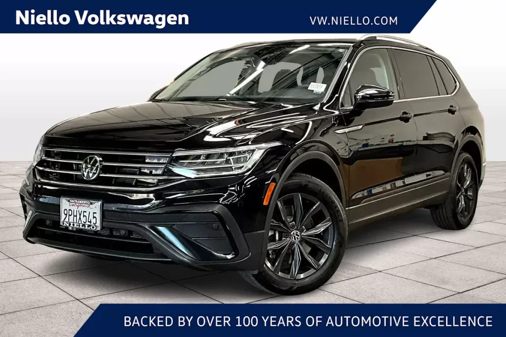 2024 Volkswagen Tiguan SE Wolfsburg Edition photo 1