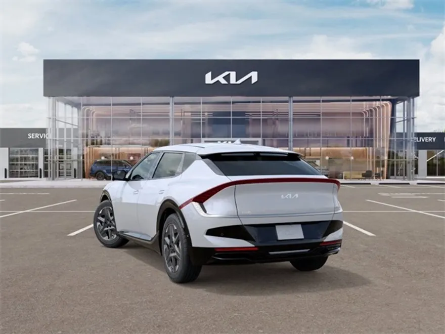2025 Kia EV6 Light photo 1