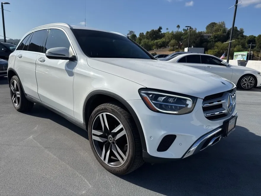 2021 Mercedes Benz GLC 300 photo 1