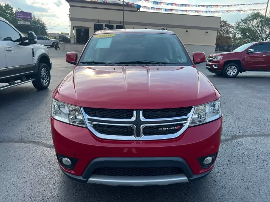 2016 Dodge Journey SXT photo 1
