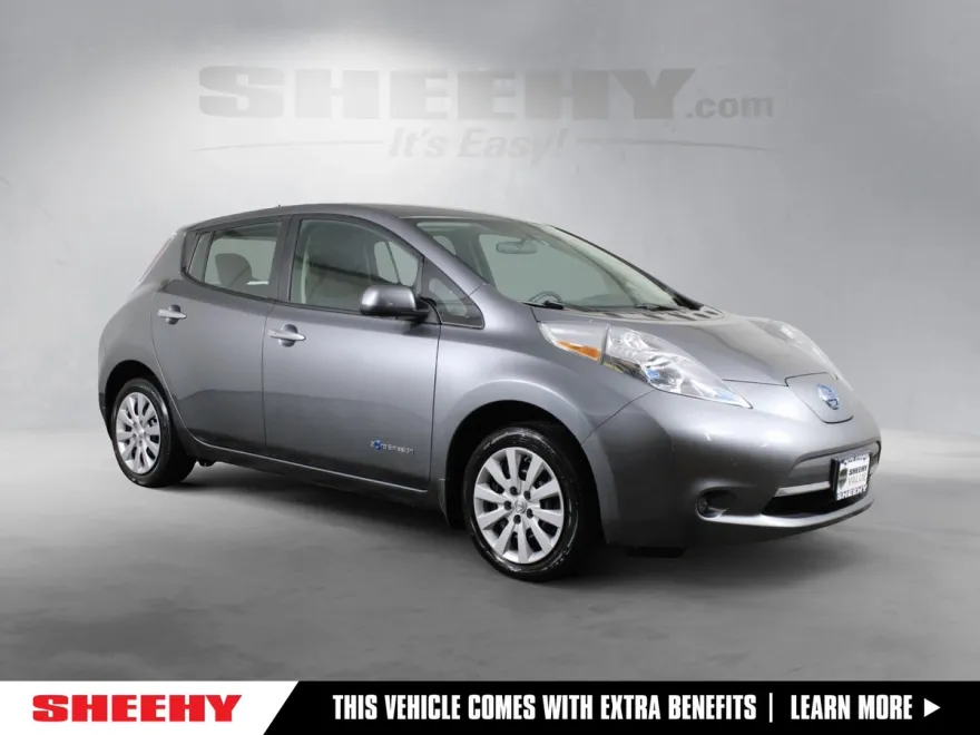 2014 Nissan Leaf S photo 1