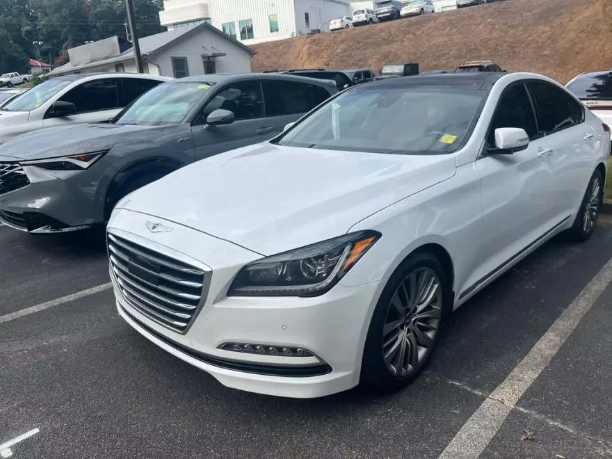 2015 Hyundai Genesis 5.0 photo 1