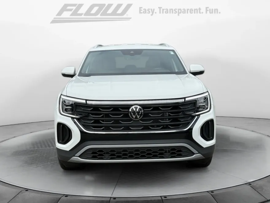 2025 Volkswagen Atlas Cross Sport SE photo 1