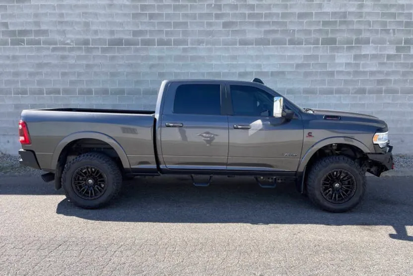 2022 Ram 2500 Laramie photo 1
