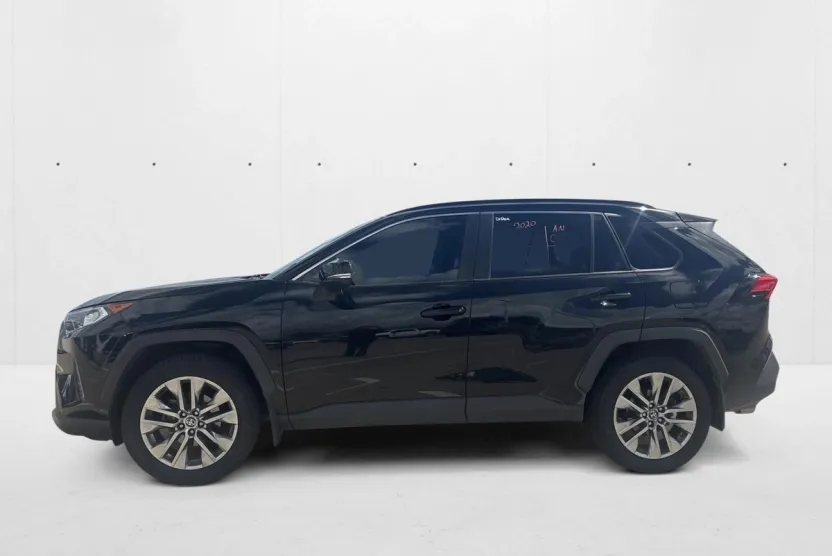 2020 Toyota RAV4 XLE Premium photo 1