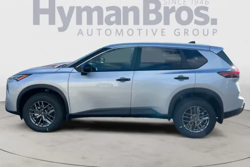 2025 Nissan Rogue S photo 3
