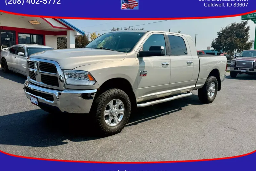 2010 Dodge Ram SLT photo 1