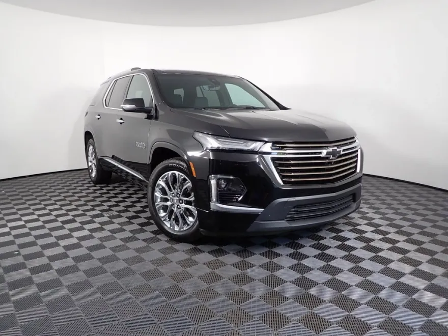 2022 Chevrolet Traverse High Country photo 1