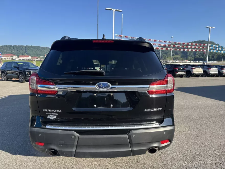 2020 Subaru Ascent Premium photo 1