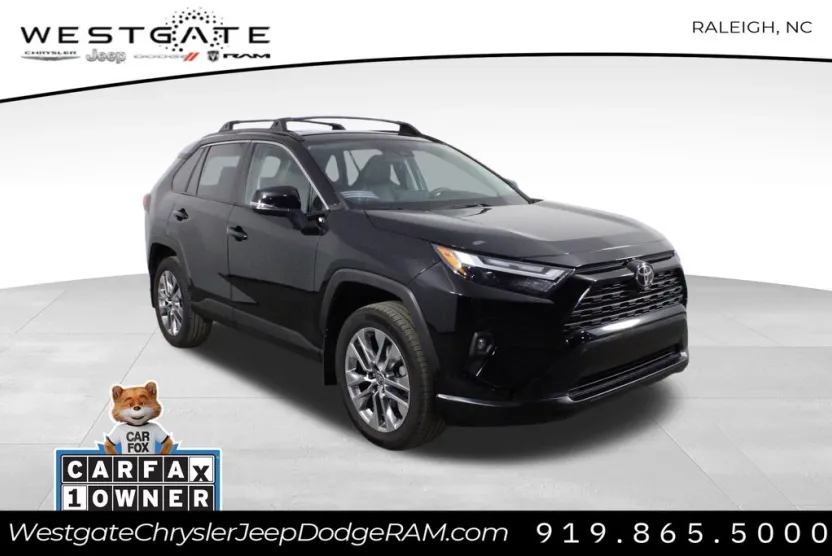 2023 Toyota RAV4 XLE Premium photo 1