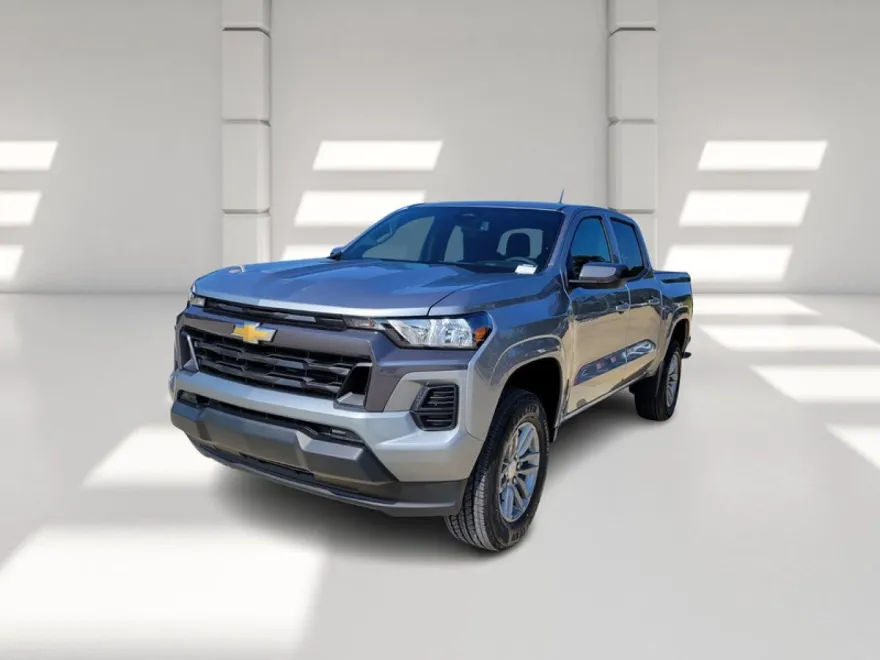 2026 Chevrolet Colorado LT photo 1
