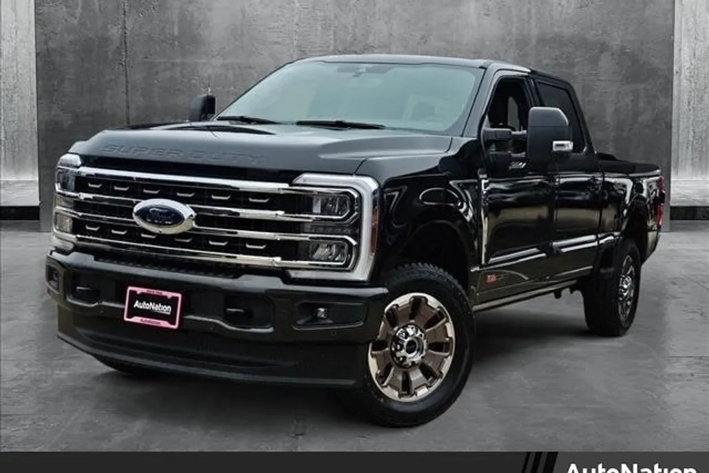 2025 Ford F-350 King Ranch photo 1