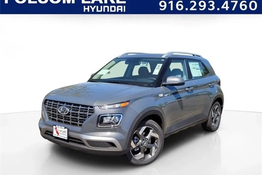2025 Hyundai Venue SEL photo 1