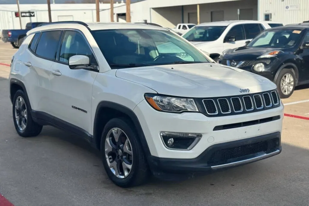 2019 Jeep Compass Limited photo 1