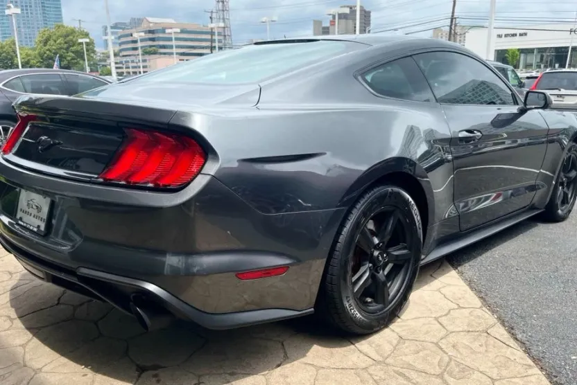 2018 Ford Mustang EcoBoost photo 1