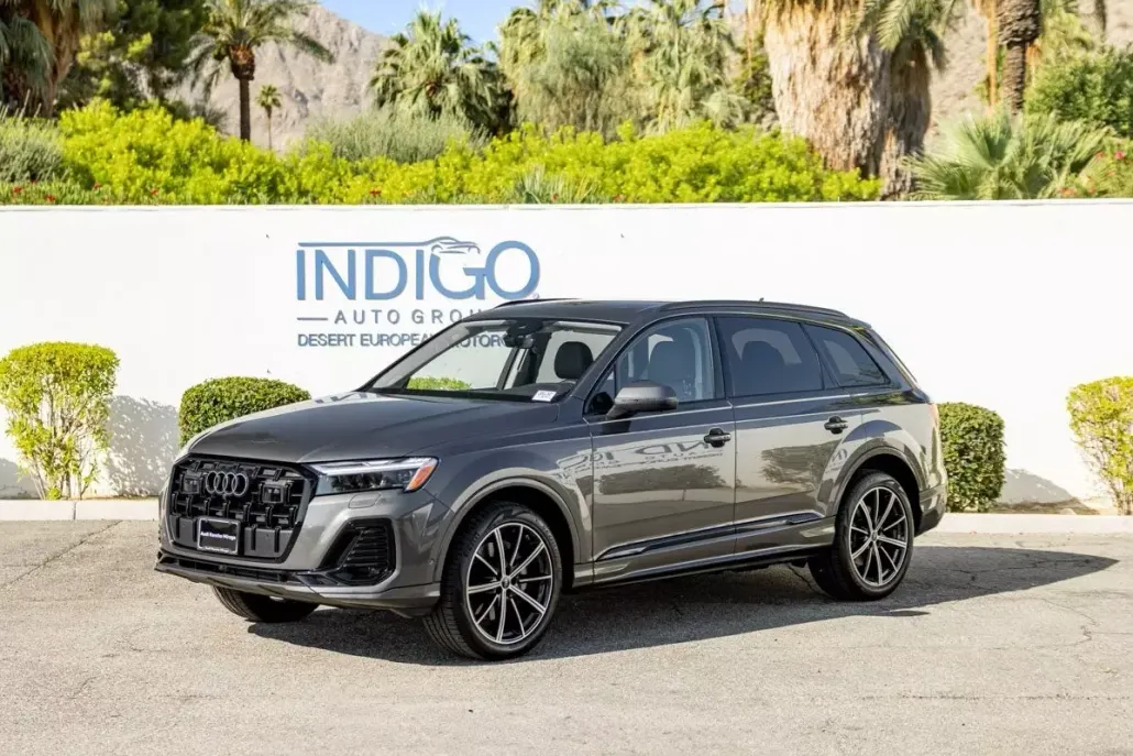 2025 Audi Q7 45 Premium Plus photo 1