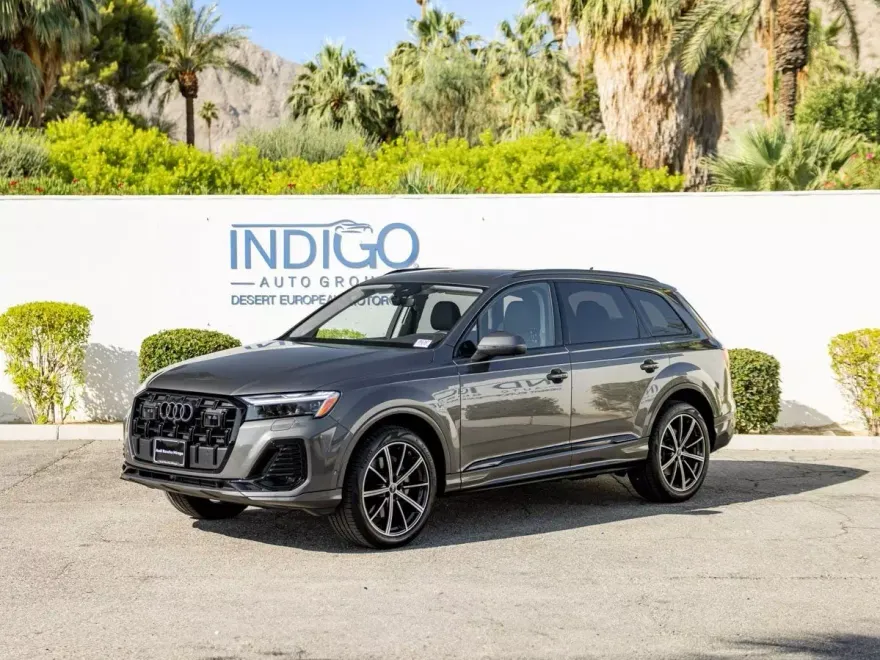 2025 Audi Q7 45 Premium Plus photo 1