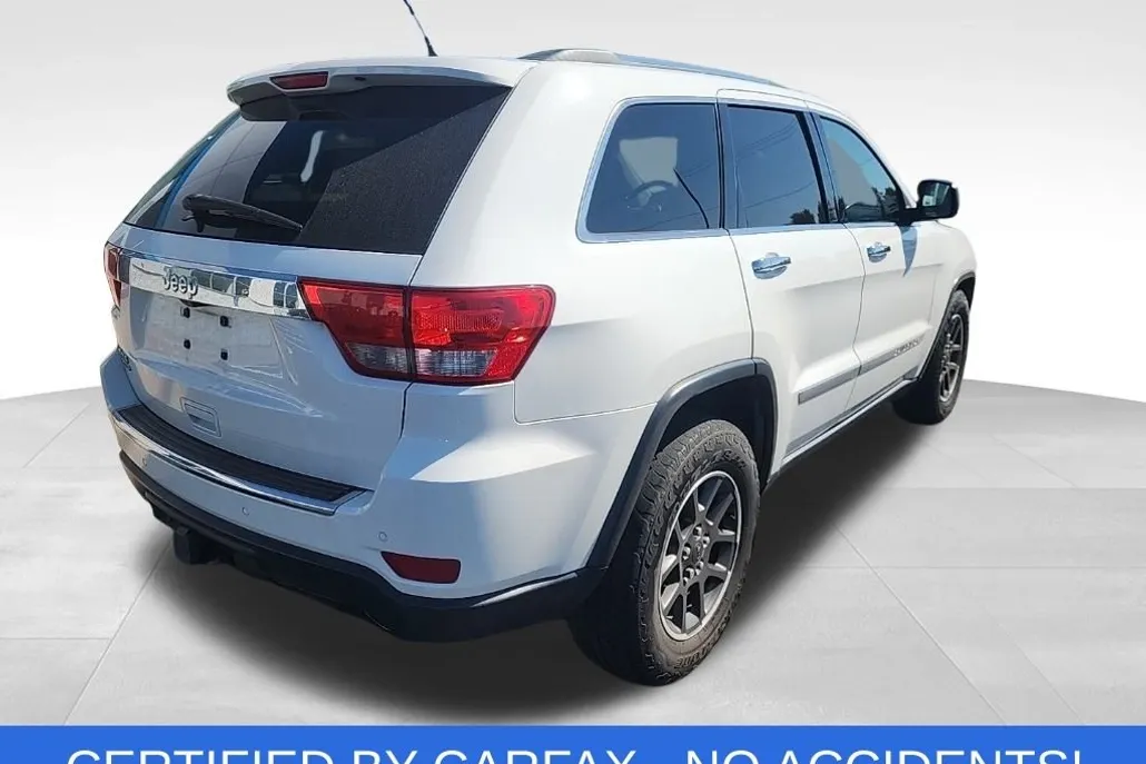 2013 Jeep Grand Cherokee Limited photo 1